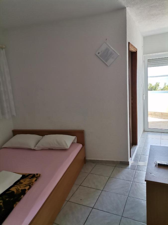 Danijela Apartment Nin Bagian luar foto