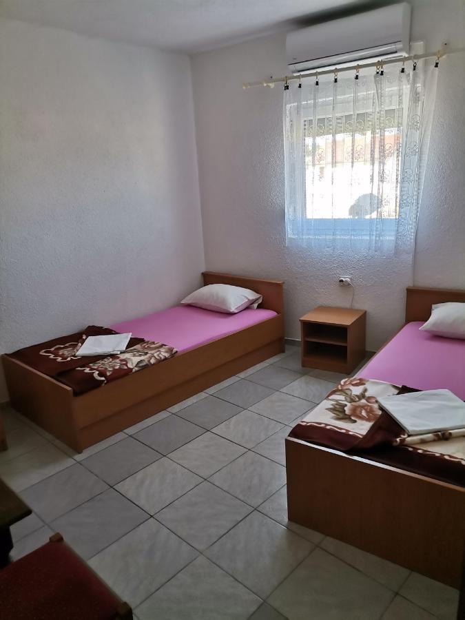 Danijela Apartment Nin Bagian luar foto