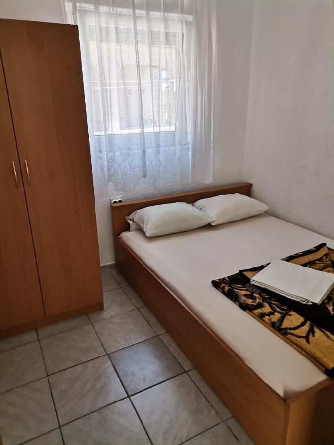 Danijela Apartment Nin Bagian luar foto